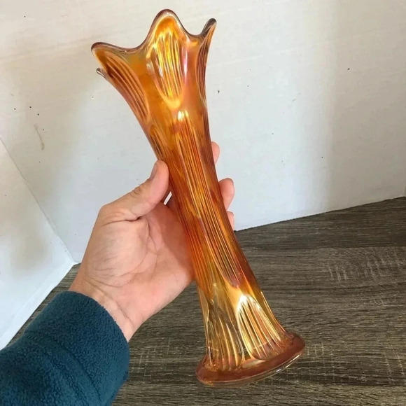 Vtg Marigold Carnival Glass Swung Vase - Picture 3 of 11